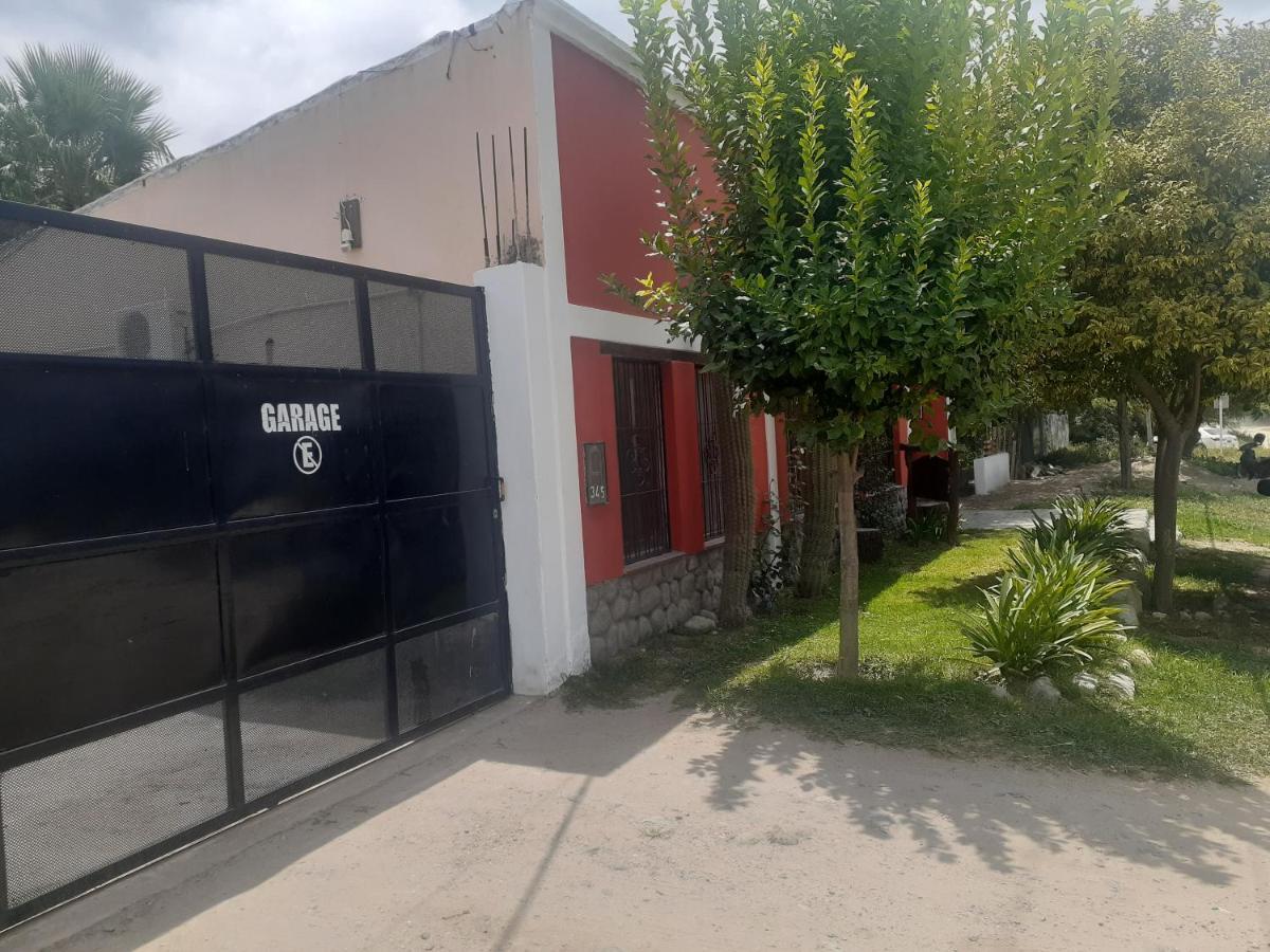 Hostal Candelaria Cafayate Zewnętrze zdjęcie